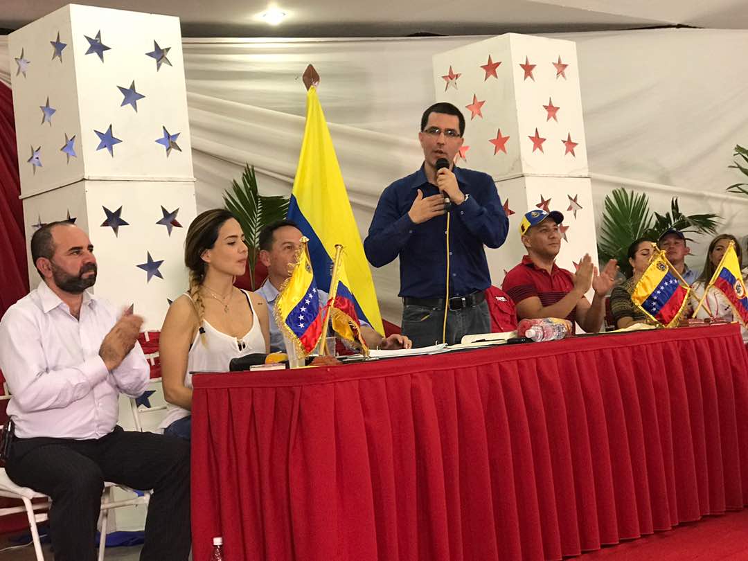 El gobernador del estado Táchira solicitó al Gobierno colombiano restituir el paso en la frontera.