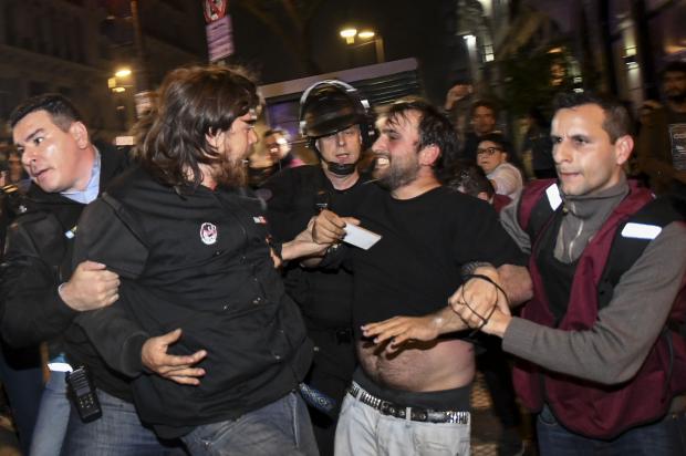 Los periodistas fueron perseguidos por agentes policiales argentinos