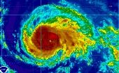 Irma paso a categoría 4 y continúa su desplazamiento sobre el Atlántico.