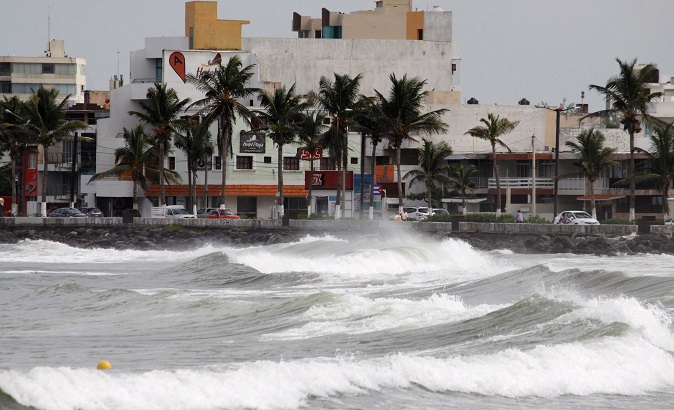 Waves break over the sea wall ahead of Hurricane Katia in Veracruz, Mexico, September 7, 2017.