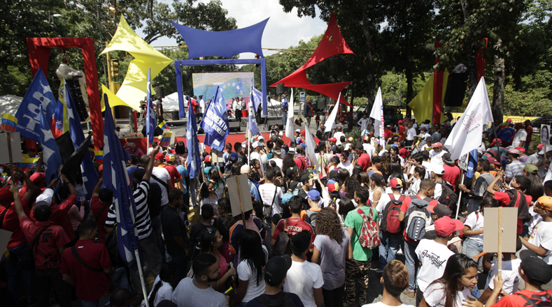 La manifestación pacífica es también en rechazo a las recientes sanciones contra Venezuela, producto del cambio de la geopolítica mundial que emprendió el Comandante Hugo Chávez.