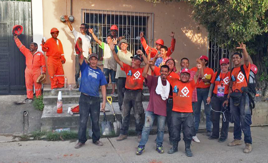 Mexican and migrant volunteers of the Migrant Brigade.