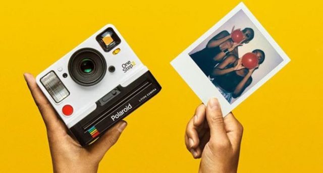 La nueva cámara lleva por nombre Polaroid OneStep.