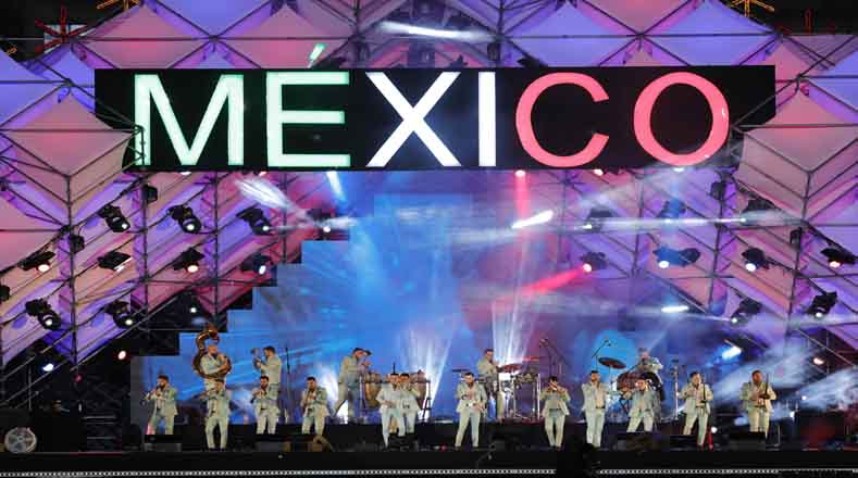 La Banda El Recodo fue la encargada de musicalizar el evento desarrollado en la capital mexicana.