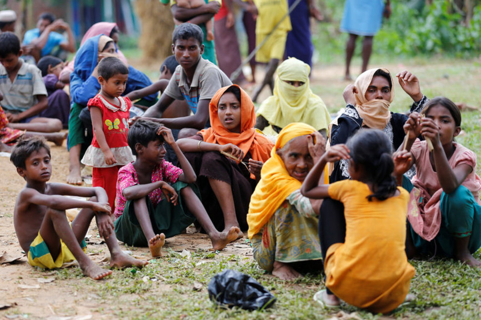 La oficina en Bangladés de las Naciones Unidas cree que los actuales 400.000 refugiados que han entrado en tierras bangladesíes podrían duplicarse en las próximas semanas.