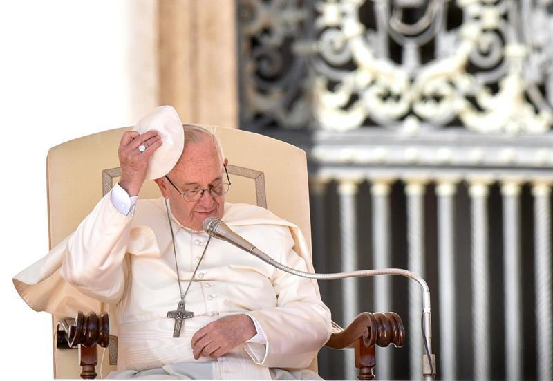 El pontífice dijo sentir tristeza por constatar que las comunidades católicas en Europa no están exentas a las reacciones de defensa y rechazo contra los inmigrantes.