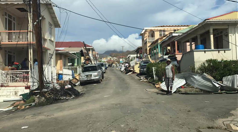Todas las localidades de Dominica, que cuenta con 72.000 habitantes, fueron impactadas por el huracán.