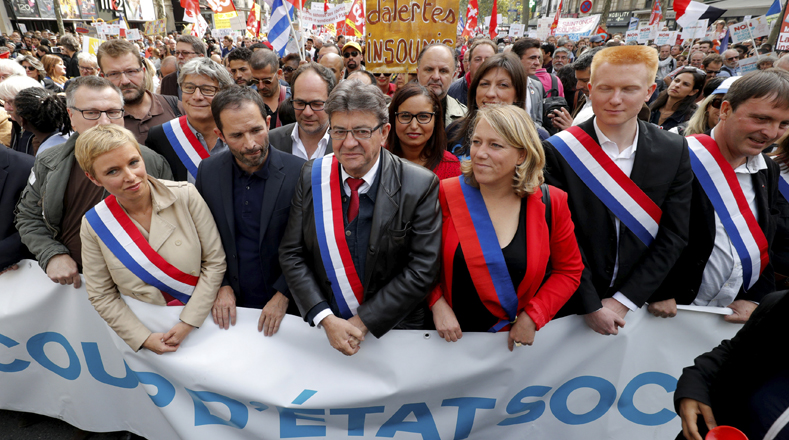 La convocatoria impulsada por la Francia Insumisa y su líder Jean-Luc Mélenchon, quien señaló que es importante que los franceses salgan a las calles en protesta a la reforma que desmantela el tradicional estilo de vida francés.