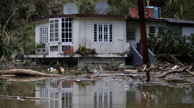 Tras el paso del ciclón por la isla, aún existen zonas inundadas y continúa la alerta por el desbordamiento de las represas Guajataca y Toa Vaca.
