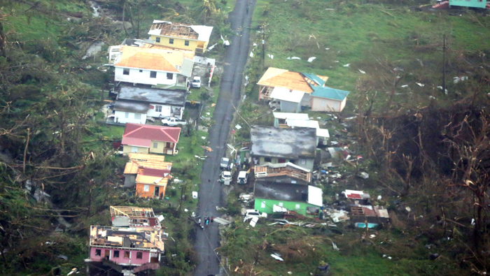 El paso del huracán María dejó al menos 30 muertos y numerosos daños materiales tras su paso por la isla.