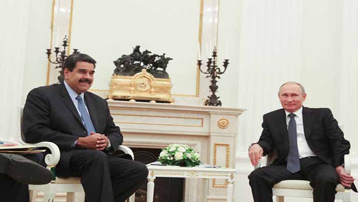 Ambos mandatarios se reunieron en Moscú, donde acudió Nicolás Maduro para participar en el foro internacional Semana de la Energía de Rusia.