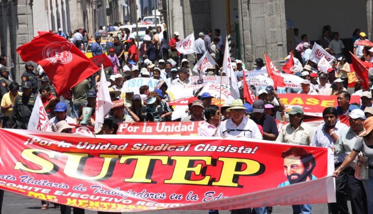 Maestros de Argentina, Chile, Colombia, México, Paraguay y Perú han mantenido diversas protestas para que sus Gobiernos atiendan sus demandas.