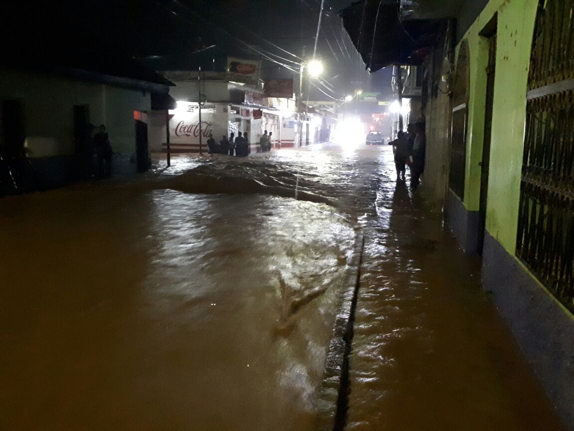 El desborde del río Panzós, en el departamento de alta Verapaz, afectó a 1.092 personas. 