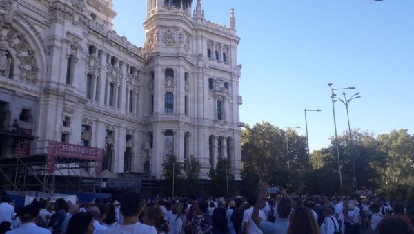 En concentraciones piden diálogo entre España y Cataluña 