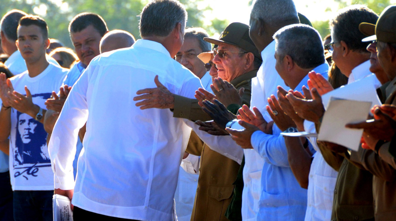A dos décadas de la llegada de los restos del “Che” a Cuba, el presidente Raúl Castro asistió a la ceremonia que se realizó en Santa Clara, en La Habana. 
