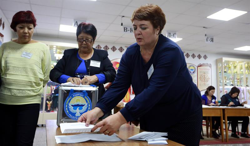 Los resultados oficiales de las elecciones presidenciales de Kirguistán se darán a conocer en los próximos días cuando la CEC reciba las actas de todas las comisiones electorales.