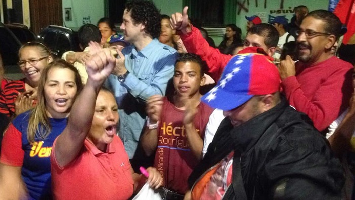 El proceso electoral se desarrolló sin mayores incidencias y los acompañantes internacionales felicitaron el civismo de los venezolanos.