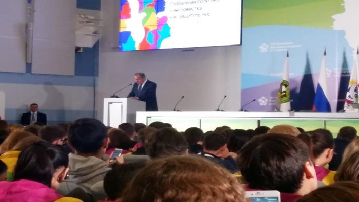 Lavrov en el Festival Mundial de la Juventud y los Estudiantes.
