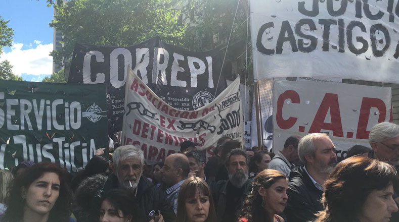 Otras marchas se han registrado en el país, por el caso que ha conmocionado al mundo por tratarse del último desaparecido forzado en democracia argentina.      