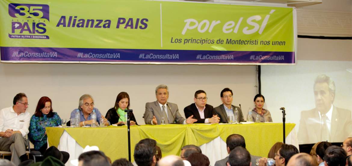 “El que quiera irse que se vaya, pero nosotros permaneceremos unidos”, afirmó el mandatario ecuatoriano ante los miembros de Alianza PAIS.