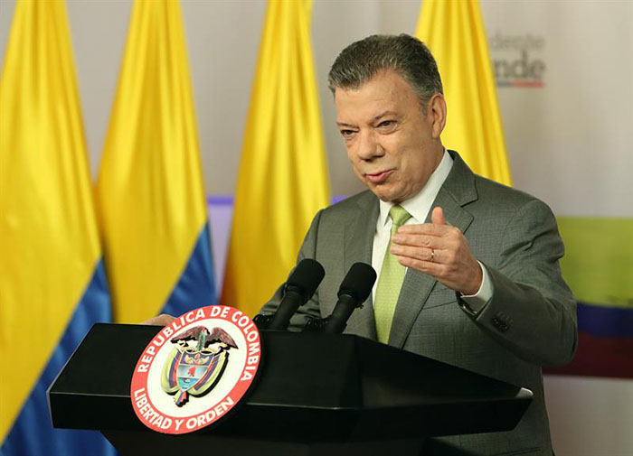 El presidente de Colombia prohibió la venta de medicamentos de malaria y paludismo al Gobierno venezolano.