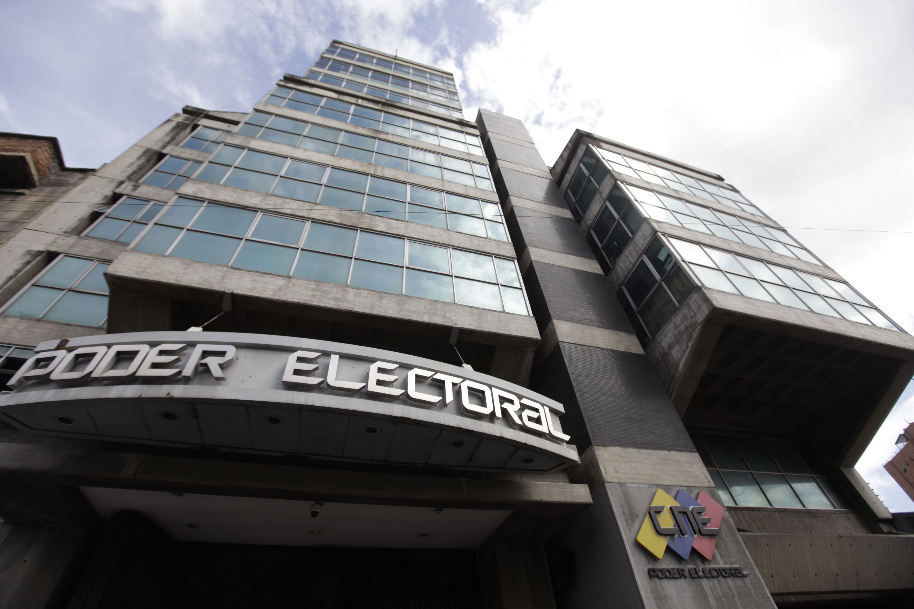 El CNE informó que 19.740.846 electores podrán participar en estas elecciones.