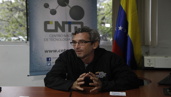 Luis Vásquez explicó que se puede lograr la extracción del oro sin afectar los demás recursos naturales.