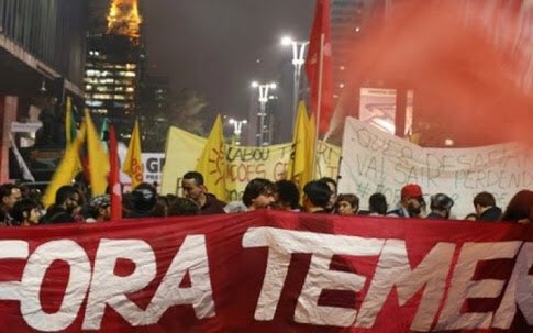 Manifestantes brasileños protestan por reforma laboral de Temer
