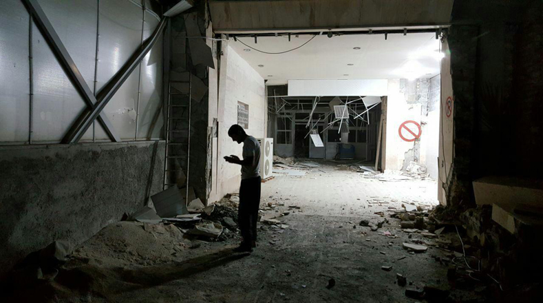 El Hospital de Sarpol-e Zahab, en Irán, también fue golpeado en el fuerte terremoto del domingo.