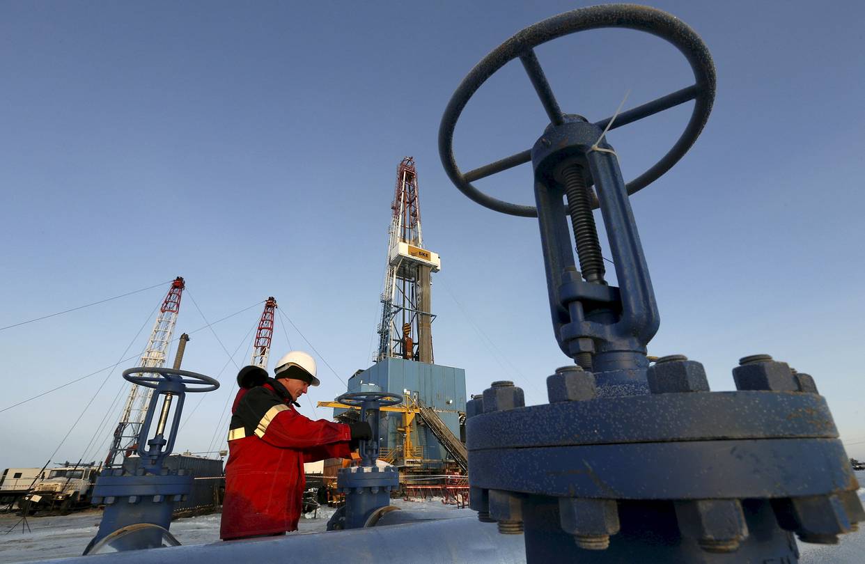 Se estima que existen 100.000 millones de toneladas de petróleo y gas en las aguas territoriales rusas del Ártico.