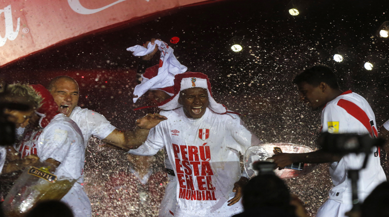 "Perú está en el Mundial". Por primera vez desde que participó en la edición de España 1982.