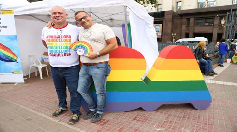 La Plaza de Mayo y sus alrededores se llenaron de color y mucho amor, la comunidad LGBTI celebró el orgullo de ser quienes son.