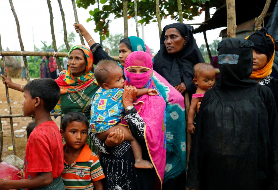 Desde el pasado agosto, cientos de miles de rohingyas han tenido que cruzar la frontera entre ambos países para escapar de la política de exterminio de las autoridades myanmarenses.