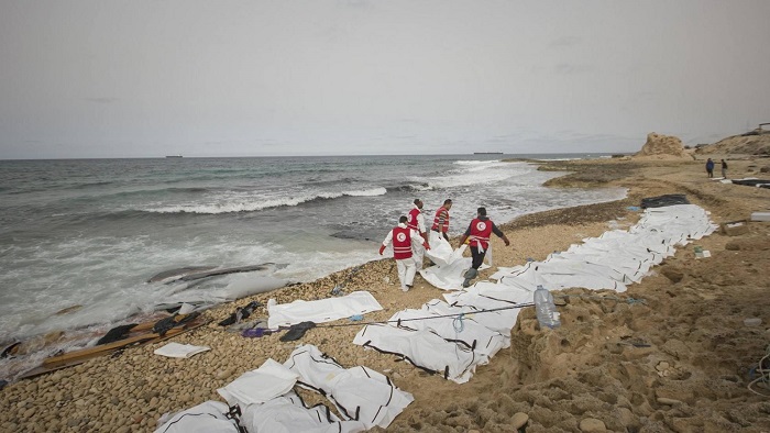 En febrero de 2016, la guardia costera de Libia halló 74 cadáveres de inmigrantes subsaharianos.