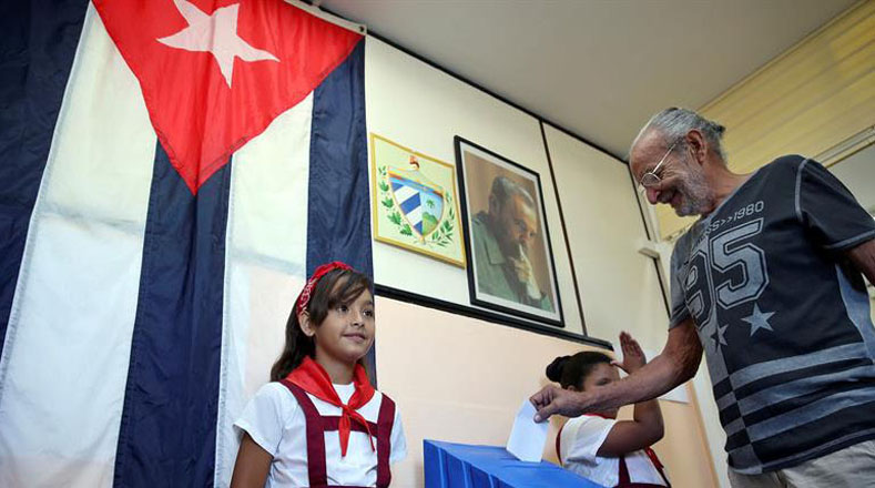 Pueden ejercer el derecho al voto aquellas personas de nacionalidad cubana mayores de 16 años.