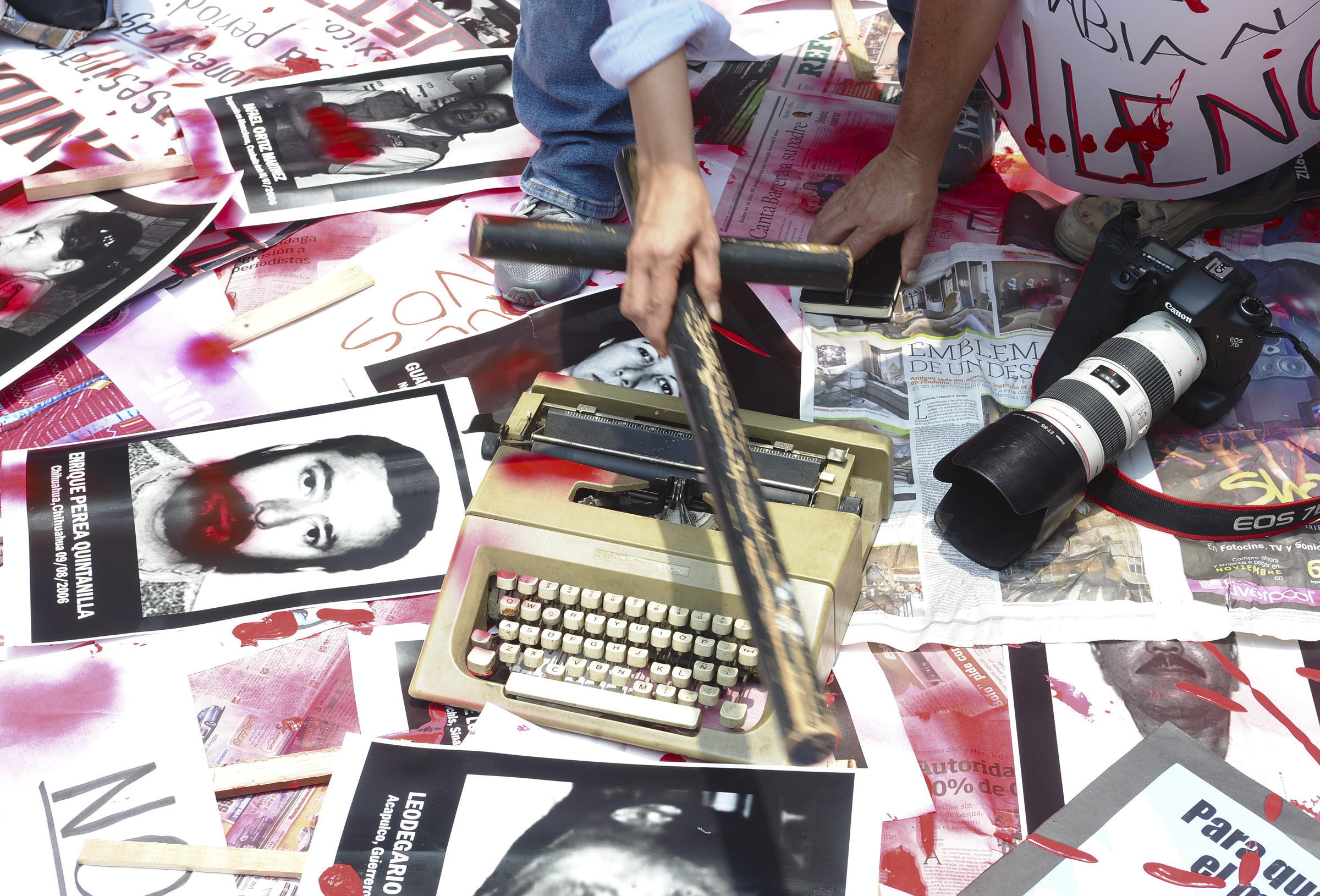 Miles se concentraron en la Ciudad de México para exigir el cese a la violencia y los asesinatos contra los periodistas.