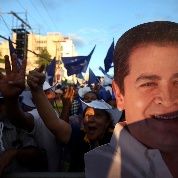 Juan Orlando Hernández (JOH), actualmente aún Presidente de Honduras, acuerpó el golpe de Estado en 2009 (entonces era Diputado).