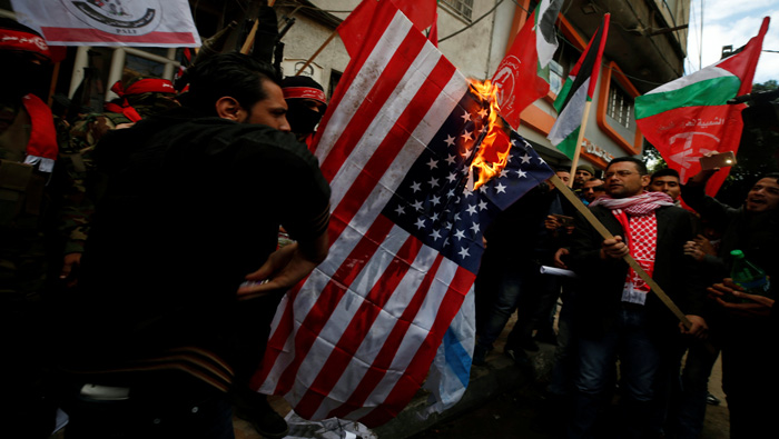 Palestinos han protestado en diferentes embajadas de Estados Unidos por decisión de Trump
