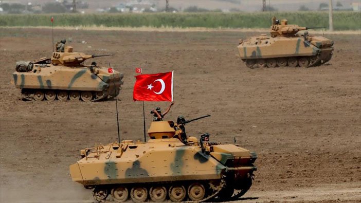 Los efectivos militares turcos se adentraron desde Bailya para abrir la senda de entrada.