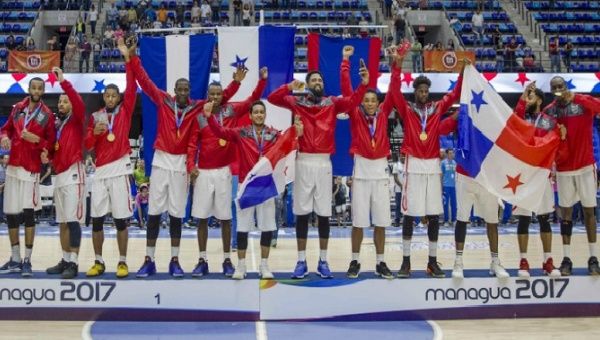 Panamanian Basketball Team Accepts Gold Medal in XI Central American Sports Games. Dec. 8, 2017.  