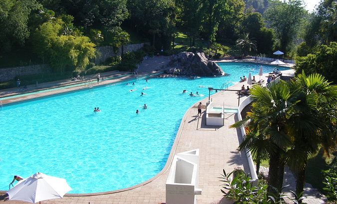 A municipal pool in Santiago de Chile, similar to the scene of young Kevin's recent heroic act.