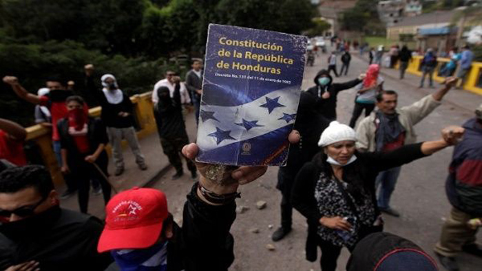 Al menos 26 personas han sido asesinadas durante las manifestaciones en contra de los resultados de las presidenciales emitidos por el Tribunal Supremo Electoral (TSE) de Honduras. 
