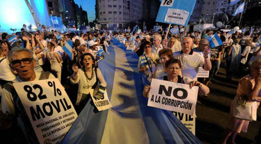 Las reformas impulsadas por el Gobierno de Macri durante 2017 afectaron su aprobación.