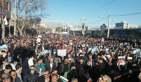 Este miércoles se han observado multitudinarias marchas en Irán.