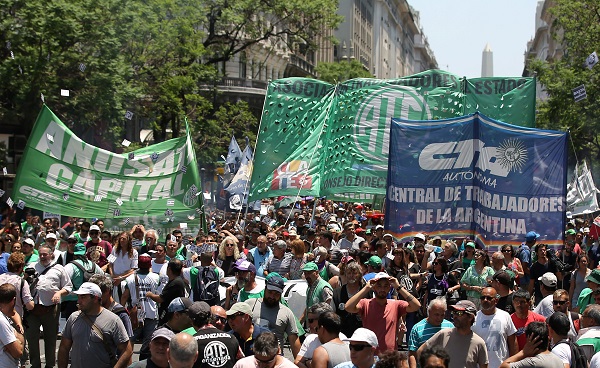 Union members march towards the Ministry of Modernization in Buenos Aires, Argentina January 4, 2018.