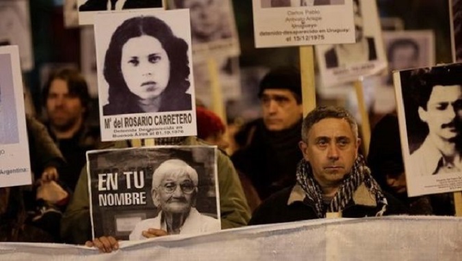 Uruguayans march for justice for victims of the dictatorship.