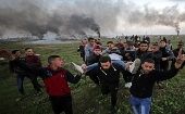 En Gaza 65 personas requirieron atención médica por inhalación de gas lacrimógeno.