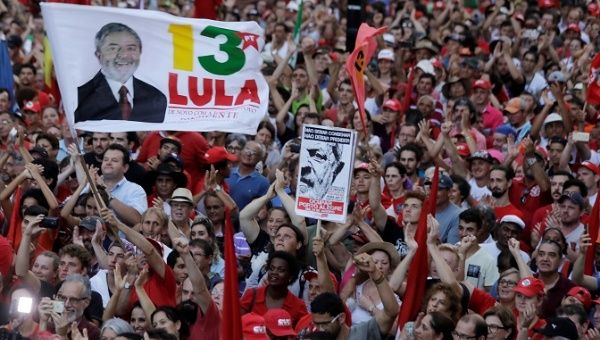 Supporters of former Brazilian president Luiz Inacio Lula da Silva attend a rally in support of Lula da Silva candidacy to the 2018 presidential race, in Porto Alegre, Brazil January 23, 2018. 