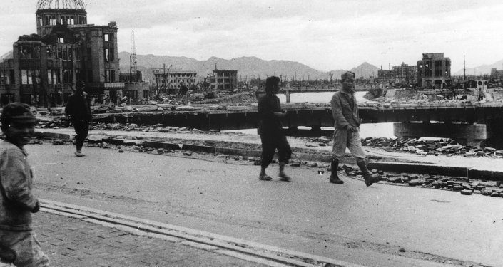 En 1945 un bombardero estadounidense arrojó dos atómicas sobre Hiroshima y Nagasaki. Murieron cerca de 214 mil personas.