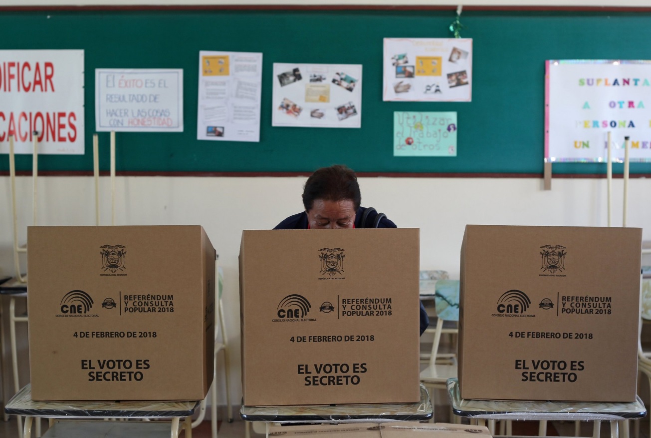 Las autoridades electorales de Ecuador no han reportado incidentes graves durante la jornada de Consulta Popular.